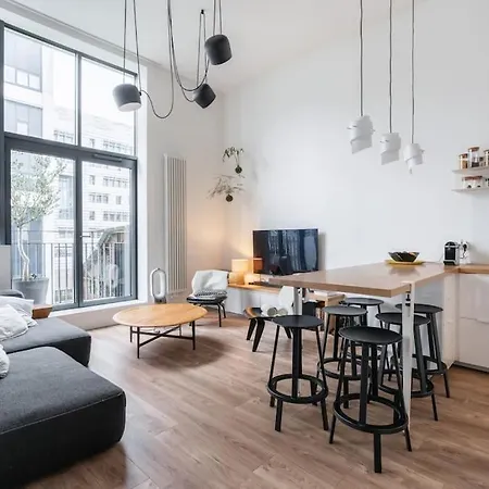 Moderne Saint-ouen * Saint-Ouen (Seine-Saint-Denis)